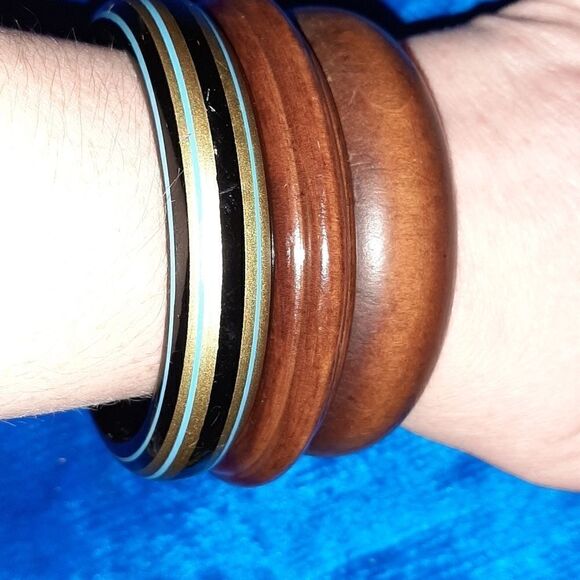3 Wooden Bangle Bracelets  - Picture 6 of 6